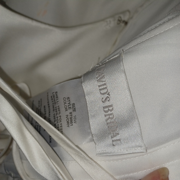 ❤️David's Bridal dress - Picture 6 of 6